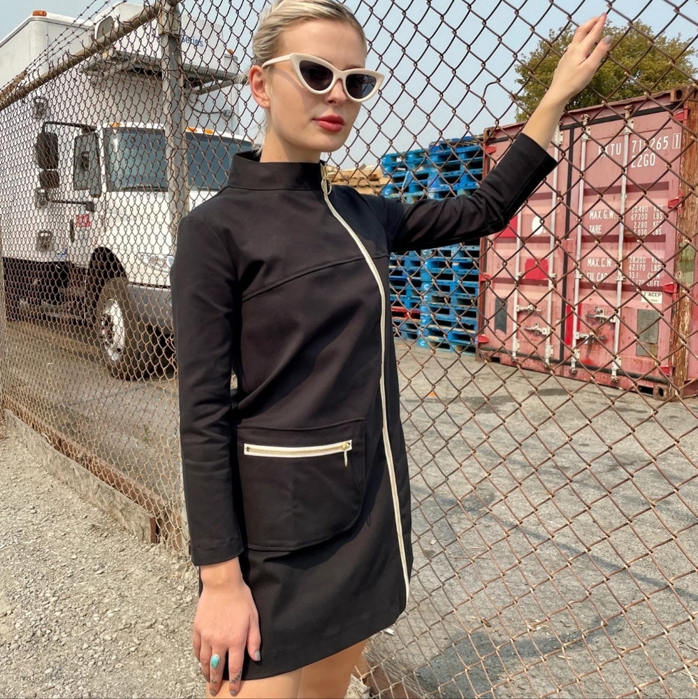 NWT Nooworks art teacher solid black XS